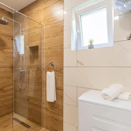 Casa vacanze Beautiful In Gradina With Kitchen